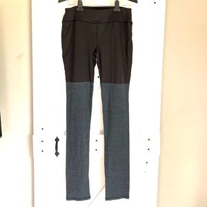 Women’s Black and Gray Lounging or Athletic Polyester Leggings XXL